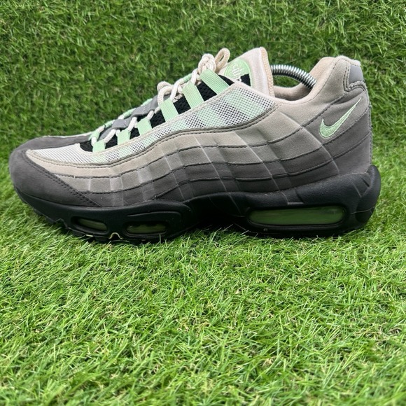 Nike Air Max 95 Fresh Mint Gray Mens Size 12 Athletic Shoes Sneakers CD7495-101 - Picture 1 of 10